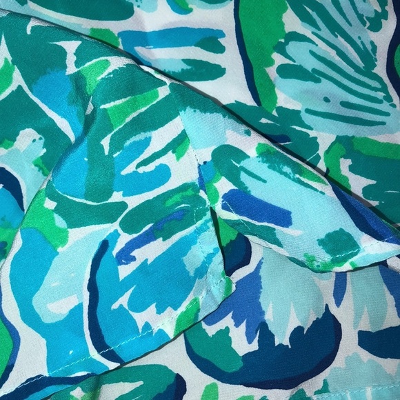 Lilly Pulitzer xsmall blue shell print silk top - Picture 8 of 8